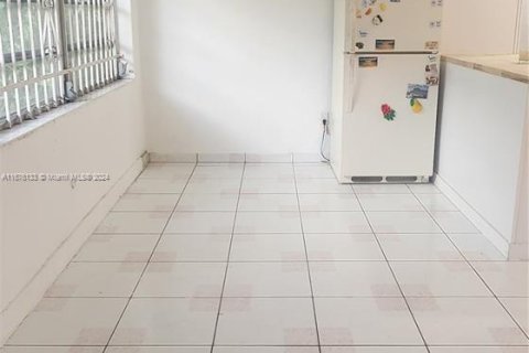 Casa en venta en Miami, Florida, 3 dormitorios, 130.62 m2 № 1401453 - foto 14