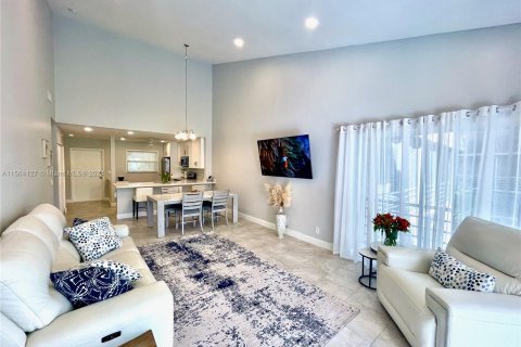 Condominio en venta en Tamarac, Florida, 2 dormitorios, 105.26 m2 № 1117405 - foto 1