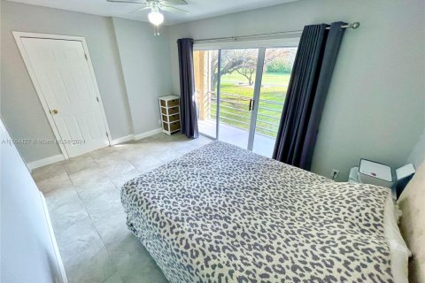 Condominio en venta en Tamarac, Florida, 2 dormitorios, 105.26 m2 № 1117405 - foto 22