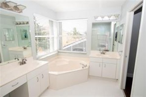 Villa ou maison à vendre à Pembroke Pines, Floride: 4 chambres, 218.51 m2 № 941081 - photo 3