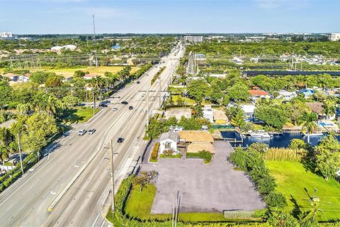 Commercial property in Dania Beach, Florida № 1117373 - photo 2