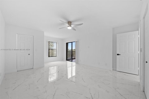 Condominio en venta en Delray Beach, Florida, 2 dormitorios, 114.27 m2 № 1355392 - foto 15