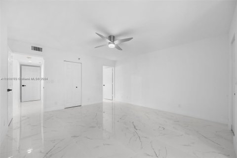 Condominio en venta en Delray Beach, Florida, 2 dormitorios, 114.27 m2 № 1355392 - foto 13