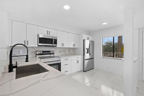 Condominio en venta en Delray Beach, Florida, 2 dormitorios, 114.27 m2 № 1355392 - foto 5