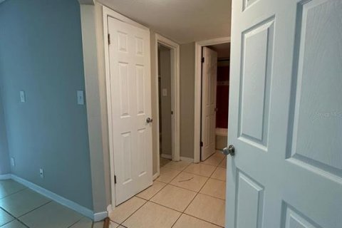Condominio en venta en Orlando, Florida, 1 dormitorio, 67.73 m2 № 702331 - foto 3