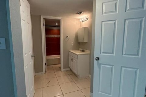Condominio en venta en Orlando, Florida, 1 dormitorio, 67.73 m2 № 702331 - foto 17