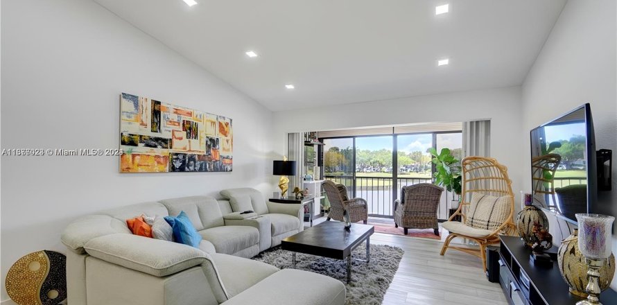 Condominio en Delray Beach, Florida, 2 dormitorios  № 1404312