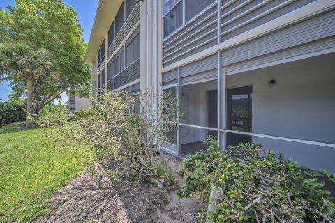 Condo in Lake Worth, Florida, 2 bedrooms  № 1185193 - photo 18