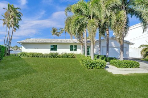 House in Fort Lauderdale, Florida 3 bedrooms, 177.81 sq.m. № 1185280 - photo 2