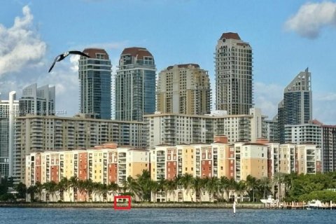 Condominio en venta en Sunny Isles Beach, Florida, 3 dormitorios, 125.7 m2 № 989159 - foto 1
