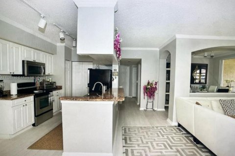 Condominio en venta en Sunny Isles Beach, Florida, 3 dormitorios, 125.7 m2 № 989159 - foto 13