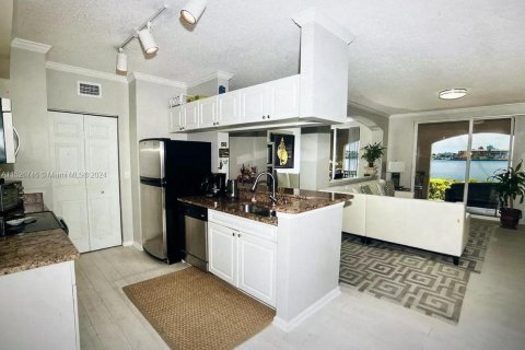 Condominio en venta en Sunny Isles Beach, Florida, 3 dormitorios, 125.7 m2 № 989159 - foto 7