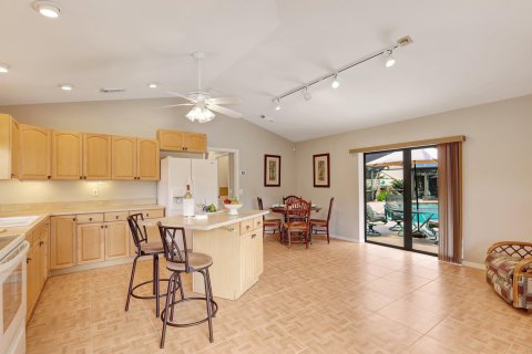 Casa en venta en Jensen Beach, Florida, 4 dormitorios, 414.16 m2 № 1180646 - foto 9