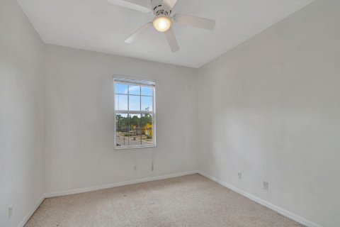 Townhouse in West Palm Beach, Florida 3 bedrooms, 149.48 sq.m. № 1179649 - photo 15