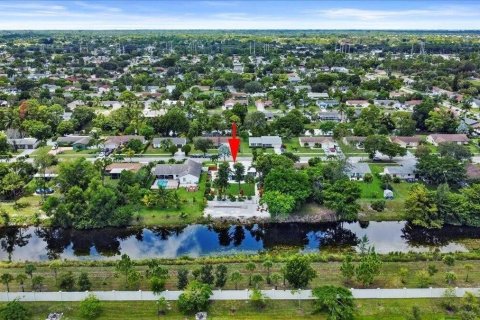 Villa ou maison à vendre à Royal Palm Beach, Floride: 3 chambres, 150.5 m2 № 1097591 - photo 3