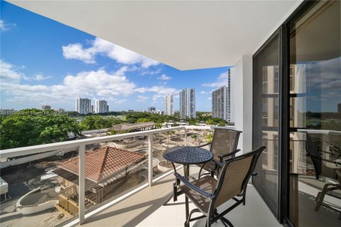 Copropriété à vendre à Aventura, Floride: 2 chambres, 144.93 m2 № 747412 - photo 3