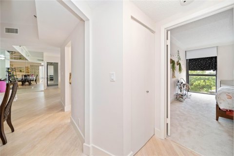 Copropriété à vendre à Aventura, Floride: 2 chambres, 144.93 m2 № 747412 - photo 15