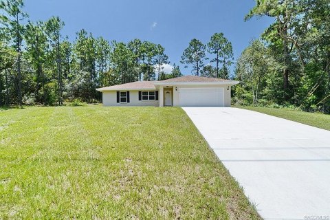 House in Citrus Springs, Florida 3 bedrooms, 120.4 sq.m. № 1326263 - photo 1