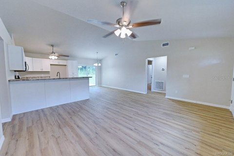 Casa en venta en Citrus Springs, Florida, 3 dormitorios, 120.4 m2 № 1326263 - foto 8