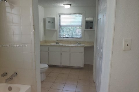 Casa en venta en Jacksonville, Florida, 4 dormitorios, 144.56 m2 № 1168106 - foto 13