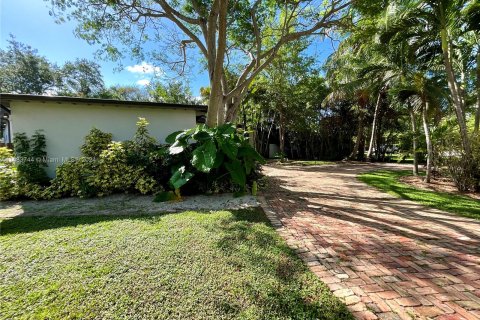 Villa ou maison à vendre à South Miami, Floride: 4 chambres, 225.66 m2 № 1168107 - photo 4
