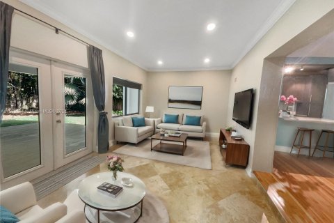 Villa ou maison à vendre à South Miami, Floride: 4 chambres, 225.66 m2 № 1168107 - photo 6