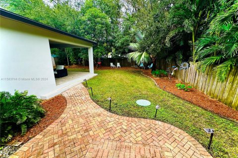 Villa ou maison à vendre à South Miami, Floride: 4 chambres, 225.66 m2 № 1168107 - photo 22