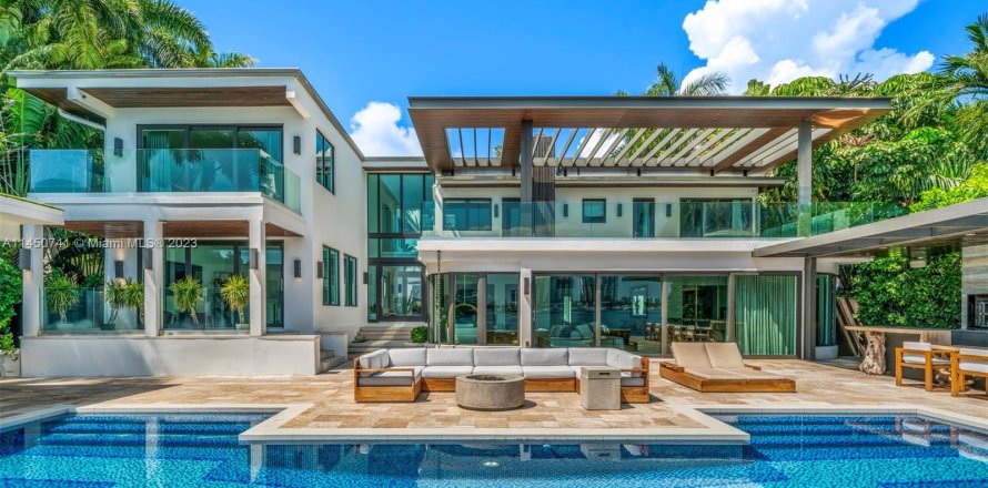 Villa ou maison à Miami Beach, Floride 6 chambres, 509.01 m2 № 739536