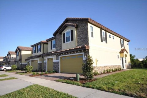 Townhouse in Orlando, Florida 3 bedrooms, 163.69 sq.m. № 964374 - photo 1