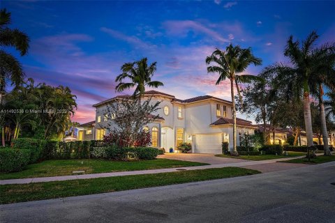 House in Palm Beach Gardens, Florida 5 bedrooms, 381.55 sq.m. № 860162 - photo 28