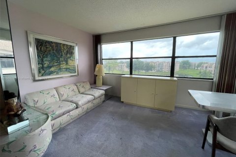 Condo in Sunrise, Florida, 2 bedrooms  № 1380570 - photo 4