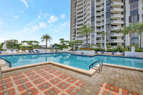 Copropriété à vendre à Aventura, Floride: 2 chambres, 105.91 m2 № 1380569 - photo 5