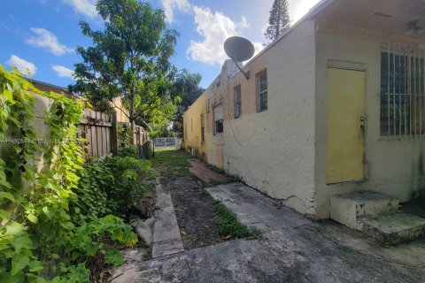 Immobilier commercial à vendre à Miami, Floride: 172.98 m2 № 1316135 - photo 12