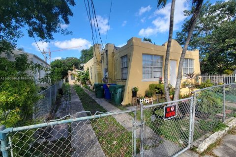 Propiedad comercial en venta en Miami, Florida, 172.98 m2 № 1316135 - foto 20