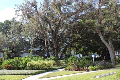 Condo in Bradenton, Florida, 1 bedroom  № 1376376 - photo 22