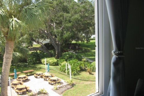 Condo in Bradenton, Florida, 1 bedroom  № 1376376 - photo 18