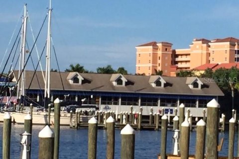 Condominio en alquiler en Punta Gorda, Florida, 2 dormitorios, 82.68 m2 № 230876 - foto 25