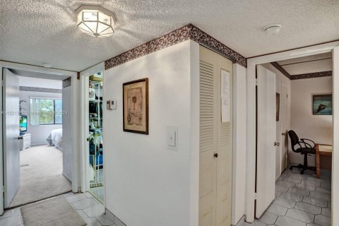 Купить кондоминиум в Норт-Лодердейл, Флорида 2 спальни, 125.42м2, № 998063 - фото 16