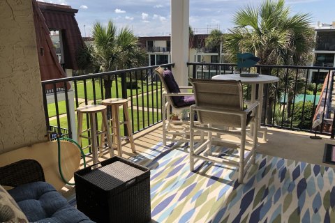 Condo in Jacksonville Beach, Florida, 1 bedroom  № 889539 - photo 16