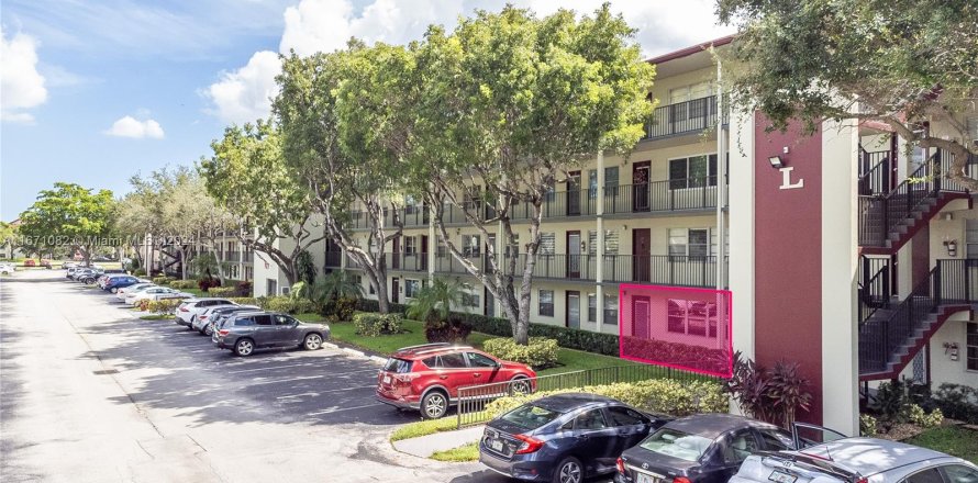 Condominio en Pembroke Pines, Florida, 1 dormitorio  № 1391985