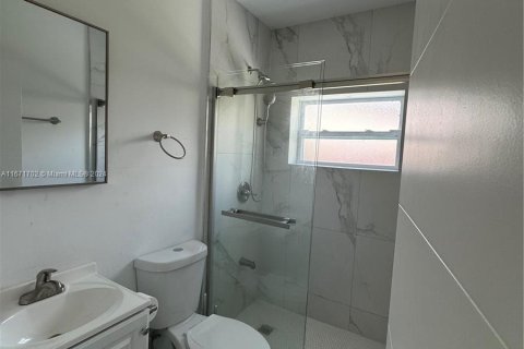 Casa en venta en North Miami Beach, Florida, 3 dormitorios, 126.35 m2 № 1391931 - foto 13