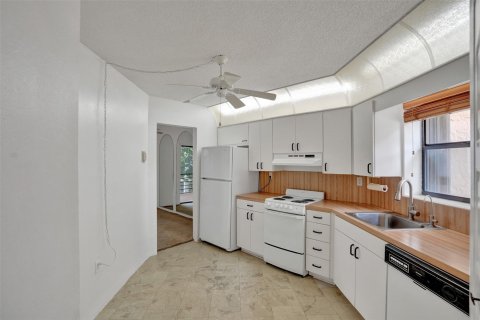 Condo in Plantation, Florida, 2 bedrooms  № 1178477 - photo 2