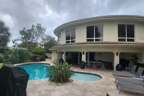 Villa ou maison à vendre à Wilton Manors, Floride: 7 chambres, 340.86 m2 № 873235 - photo 6