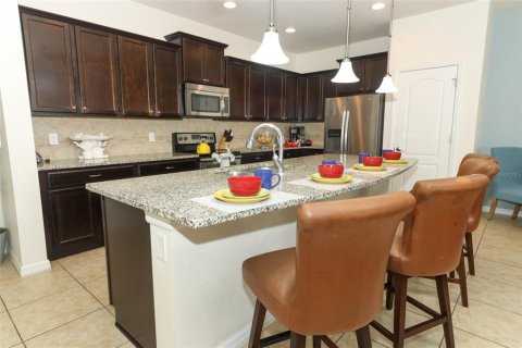 Adosado en venta en Kissimmee, Florida, 4 dormitorios, 195.28 m2 № 1353698 - foto 12