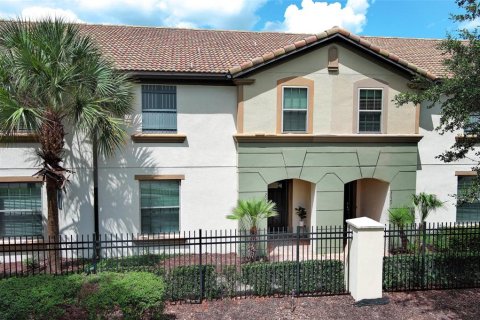 Touwnhouse à vendre à Kissimmee, Floride: 4 chambres, 195.28 m2 № 1353698 - photo 1