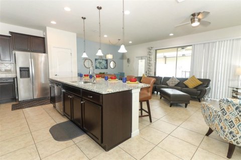 Adosado en venta en Kissimmee, Florida, 4 dormitorios, 195.28 m2 № 1353698 - foto 13