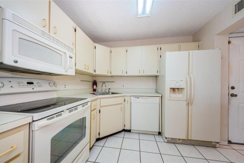 Copropriété à vendre à New Port Richey, Floride: 2 chambres, 80.45 m2 № 1353699 - photo 7