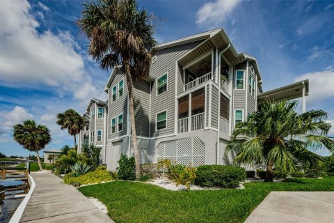 Condominio en venta en New Port Richey, Florida, 2 dormitorios, 80.45 m2 № 1353699 - foto 2