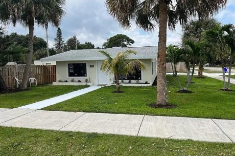 Immobilier commercial à vendre à Jensen Beach, Floride: 191.38 m2 № 1141220 - photo 1