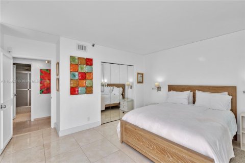 Condo in Aventura, Florida, 2 bedrooms  № 1291532 - photo 9